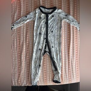 Kyte BABY Black and White Spider Web Kids Pajamas